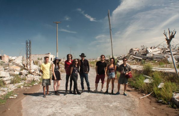 Equipo de arte de tapa y Epecuén